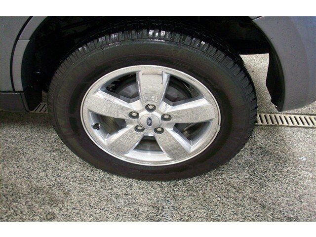 Image 4 of XLT SUV 3.0L CD Traction…