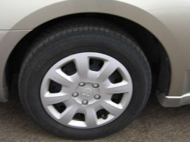Image 6 of ES 2.4L CD Front Wheel…