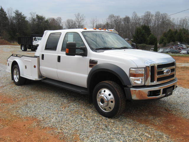 Image 4 of 2008 FORD F-450 LARIAT…