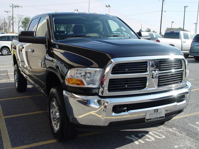 Image 12 of 11 RAM 3500 4WD 4DR…