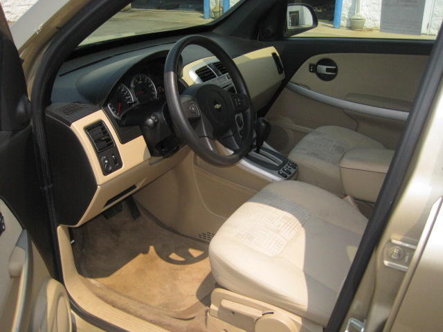 Image 3 of 4dr AWD LS SUV 3.4L…