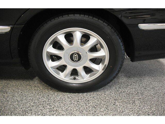 Image 15 of 3.5L CD Front Wheel…