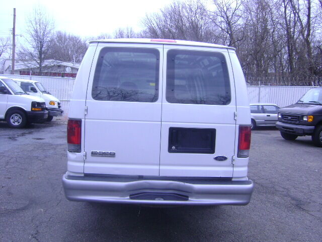 Image 5 of 2006 FORD E350 DIESEL…