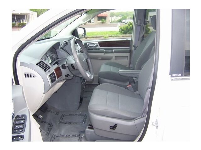 Image 14 of Touring 3.8L CD Front…