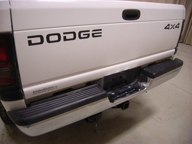Image 5 of Dodge Ram 2500 SLT Manual…