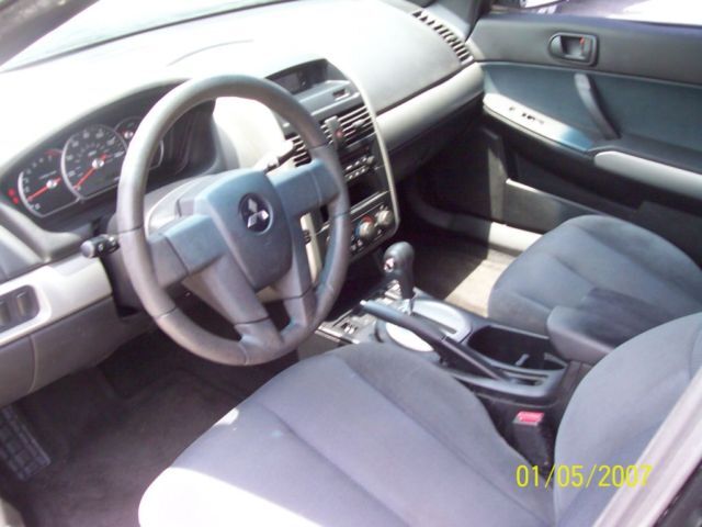 Image 3 of 2004 Mitsubishi Galant…