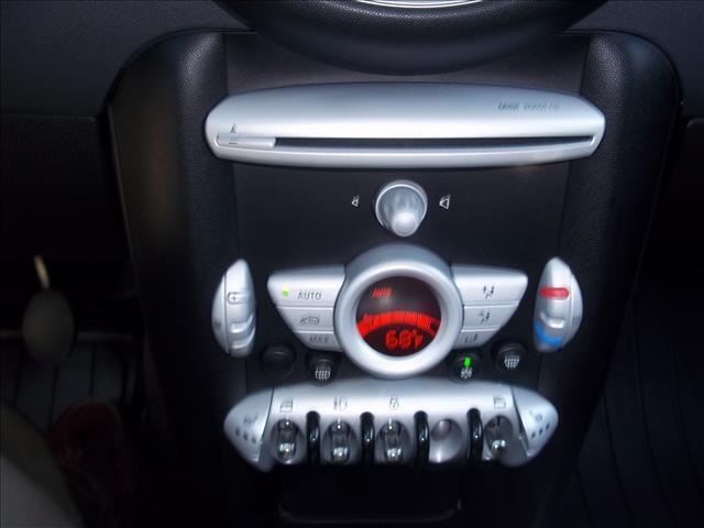 Image 7 of HT Hatchback 1.6L Airbag…