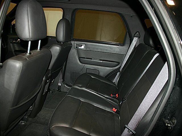 Image 7 of Limited SUV 2.5L Black