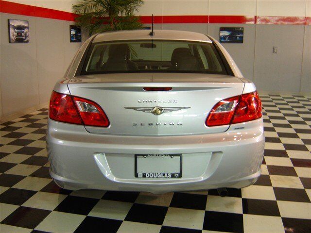 Image 8 of 2011 Lincoln MKS Lincoln…