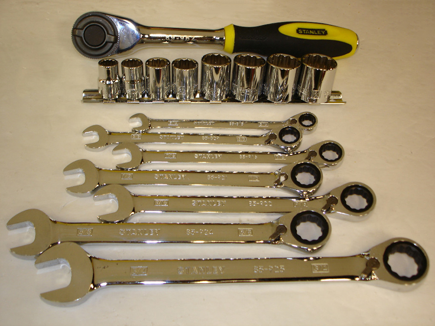 Craftsman vs. Stanley Socket Wrenches eBay