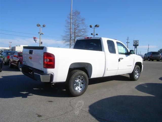 Image 15 of 2WD Ext Cab New 4.8L…
