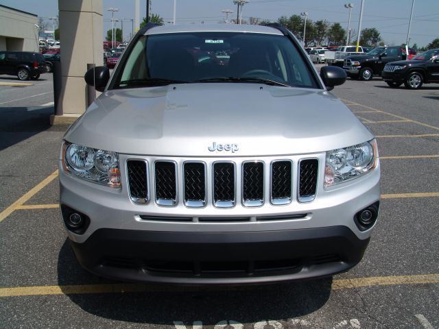 Image 16 of 11 JEEP COMPASS FUEL…