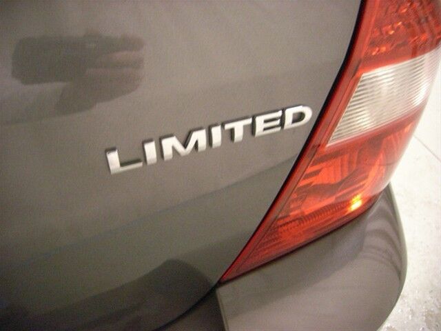 Image 8 of Limited 3.0L 203 horsepower…