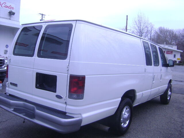 Image 7 of 2006 FORD E350 DIESEL…