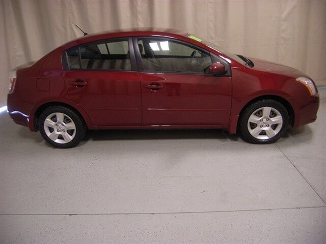 Image 8 of Nissan Sentra 2.0S Red