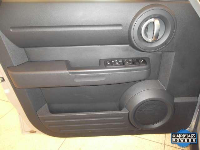 Image 7 of SE SUV 3.7L CD Rear…