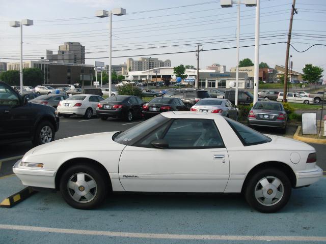 Image 15 of 1989 Buick Reatta Coupe…