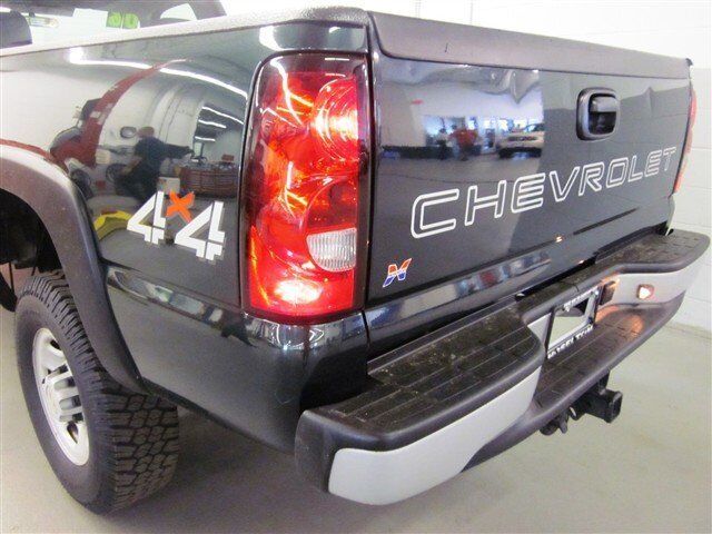 Image 14 of Work Truck 6.0L 4X4…