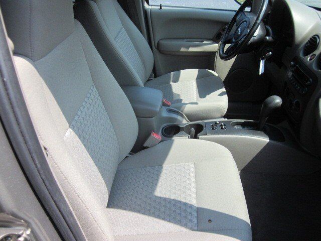 Image 16 of Sport SUV 3.7L CD Traction…