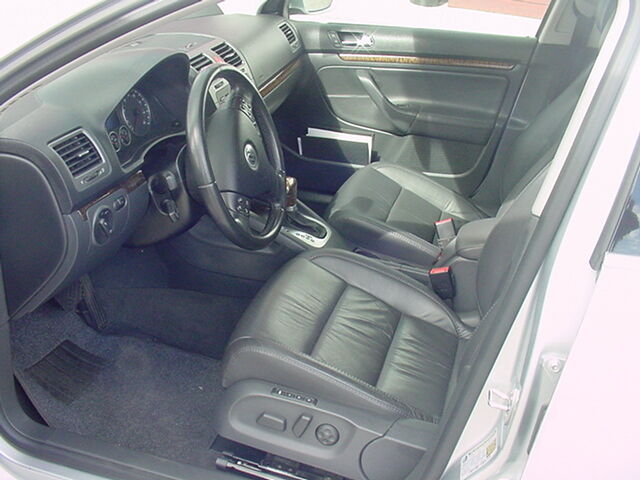 Image 8 of 2005 VW JETTA 2.5 SILVER…