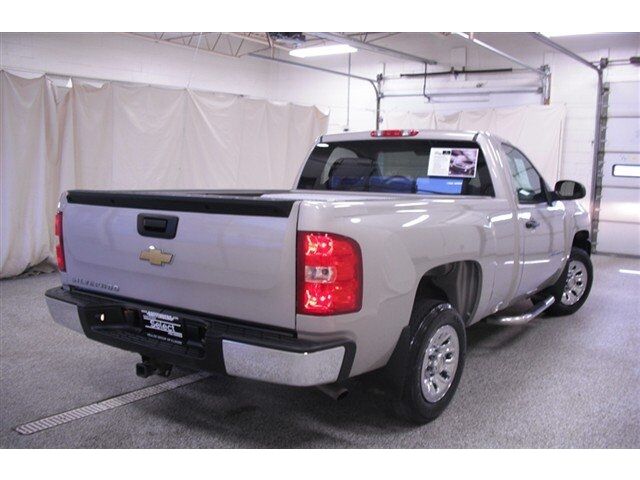 Image 8 of Work Truck 4.3L CD Rear…
