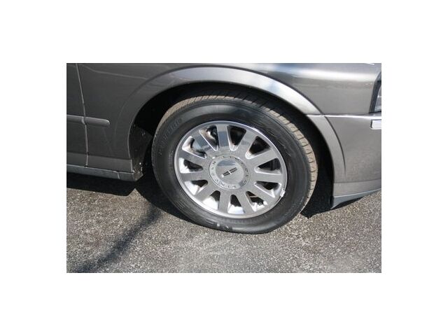 Image 8 of 3.0L CD Rear Wheel Drive…