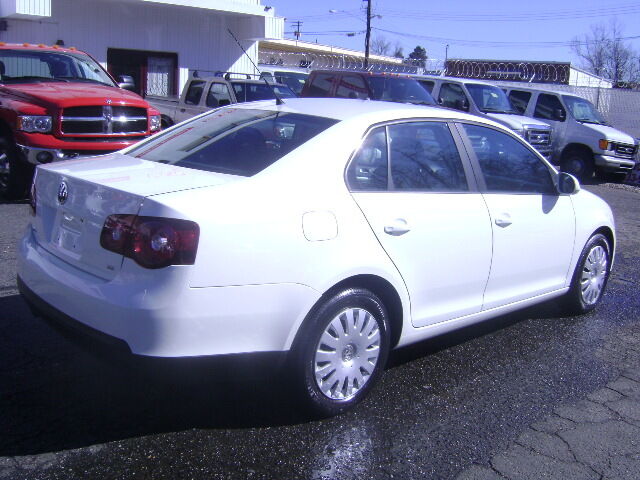 Image 8 of VERY CLEAN 2008 JETTA…