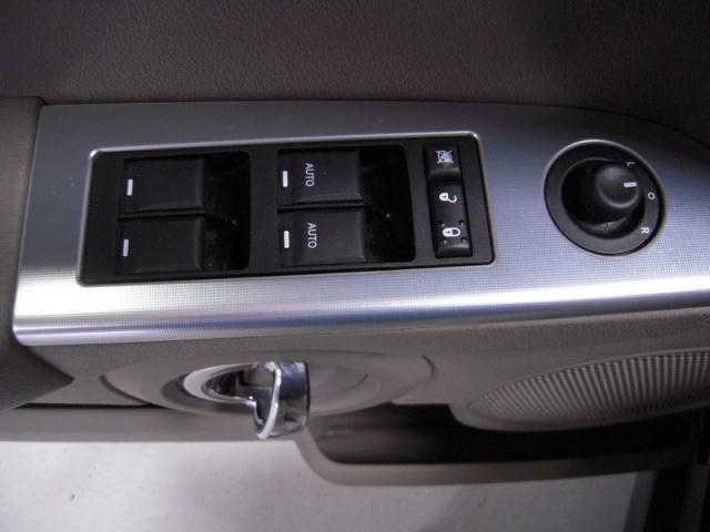 Image 8 of 4X4 4dr Spor SUV 3.7L…
