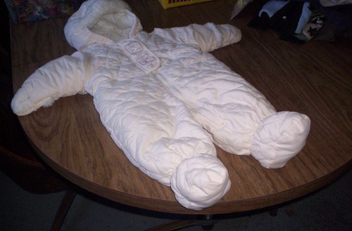 CASUAL-TIME-BABY-GIRLS-SNOWSUIT-SIZE-0-9-MO-CREAM-COLOR