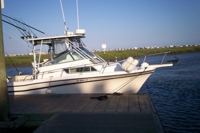1999 Grady White 272 Sailfish W/ triple axle trailer