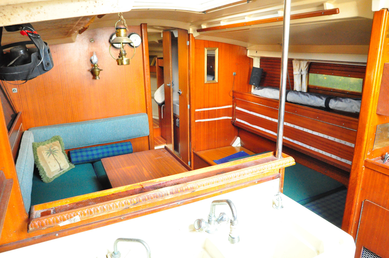 BEAUTIFUL FRENCH LUXURY CRUISER-BlueWater Capable Racer Cruiser-PERFECT 4 COUPLE