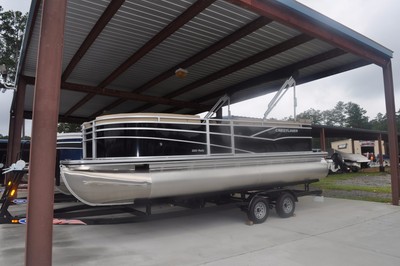 New 22' Crestliner 220 Cruise pontoon boat 115 CT HP Mercury 4 stroke