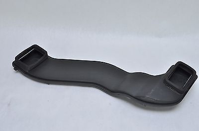 08-13 Volvo C30 Air Vent Duct Guide 30683959
