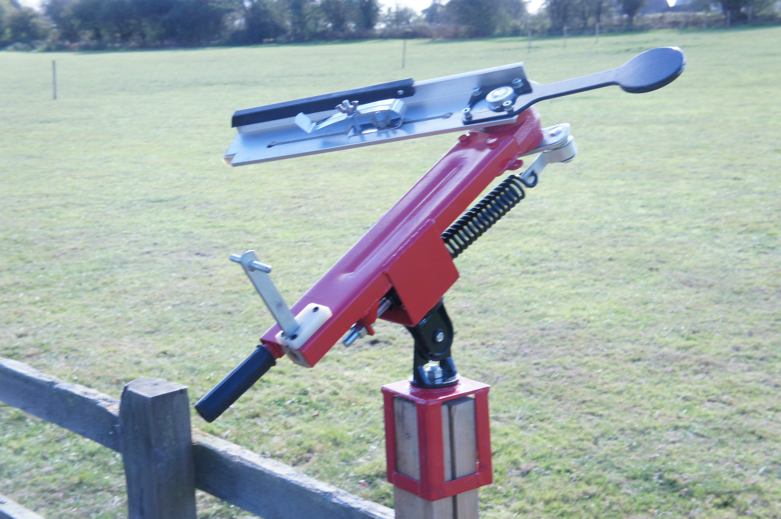 GDK TRAPS 3/4 COCK PRO, POST MOUNT CLAY PIGEON TRAP, CLAY TARGET THROWER eBay