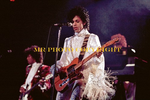 4-x-6-Original-Photo-1-45-PRINCE-THE-ARTIST-FORMERLY-KNOWN-AS