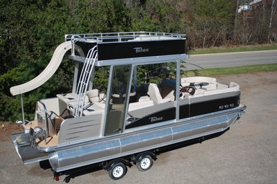 2016 -Funship-New triple tube 25 ft Vista Entertainer pontoon boat with slide-
