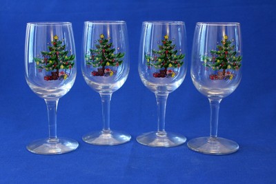 Collectible Christmas Wine Glasses 6 Ounce Set ...