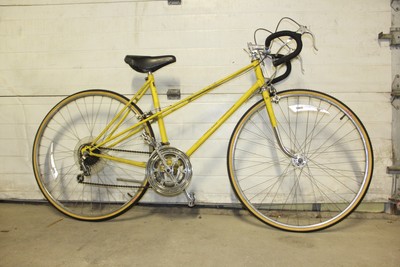 50 cm 1970's Motobecane Mixte Road all new cables, kickstand