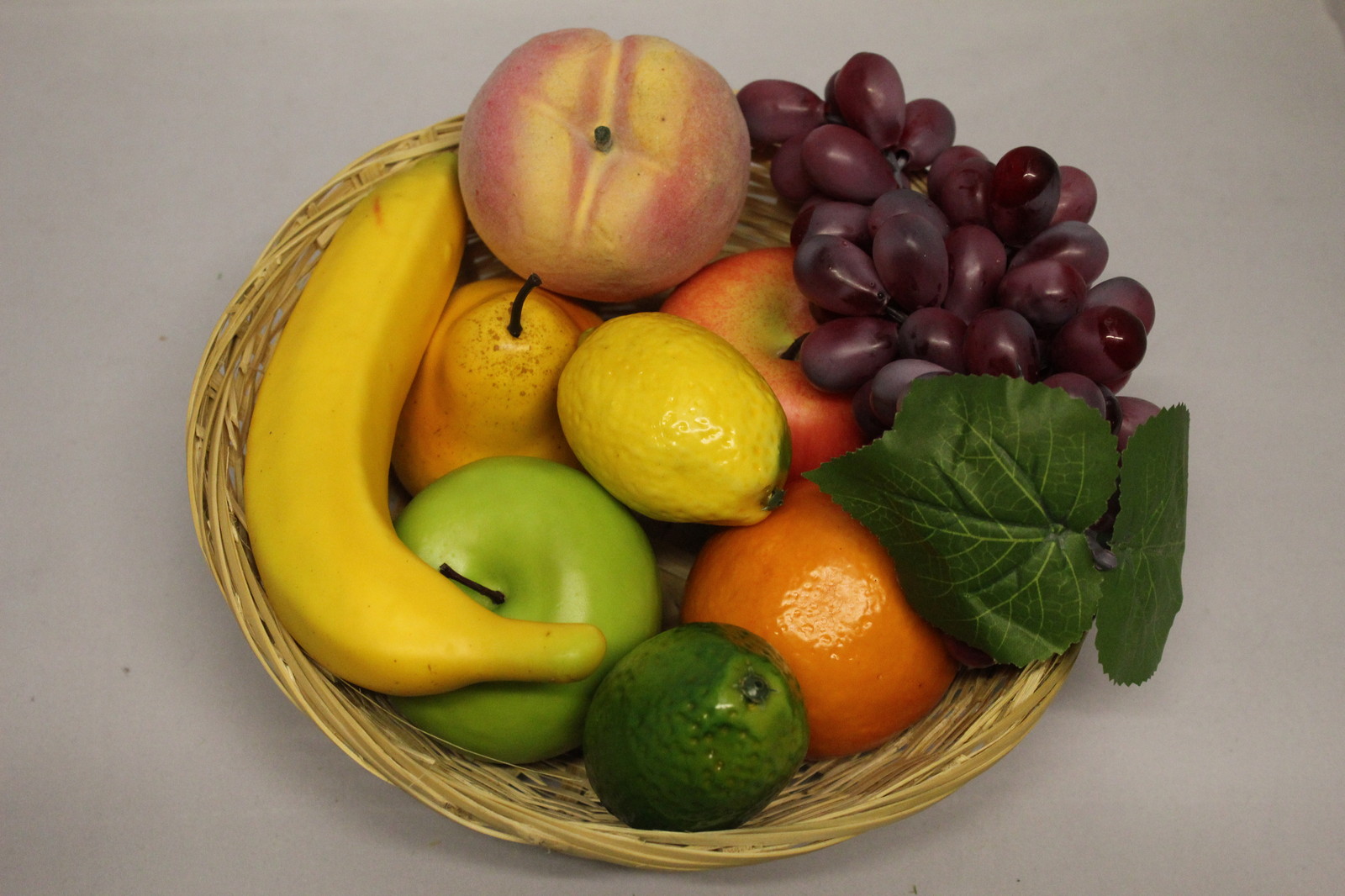 9 Mixed Pieces of Best Artificial Fruit Realistic Decorative for Bowl