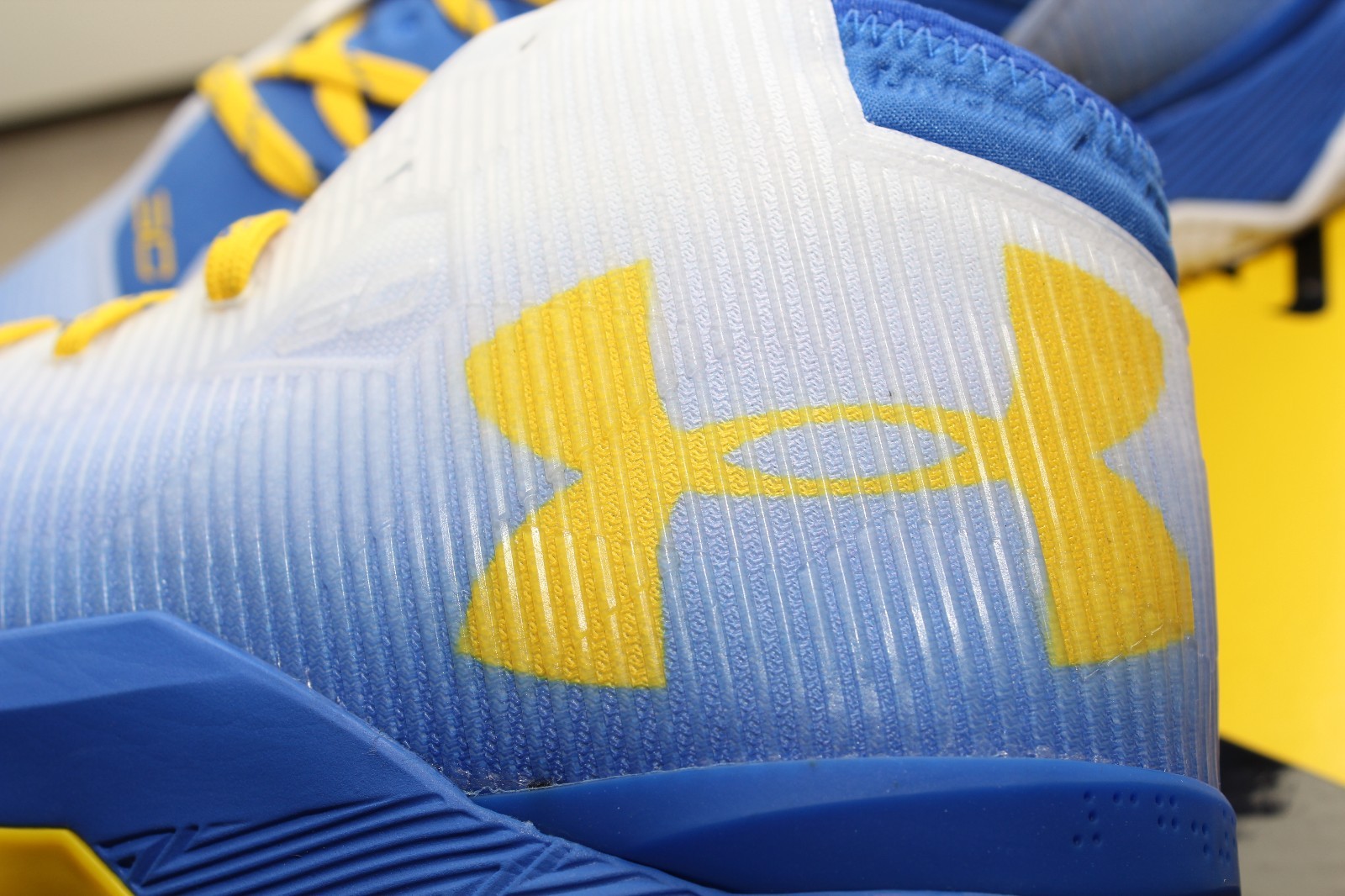 Pre-owned Under Armour Curry 2.5 Dubnation Mvp Champion Worriers Home Limited All Size In White