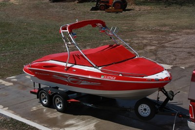2009 Crownline 210 LS, 50 hrs, FRESH WATER ONLY, 5.0 MPI 260 HP Wake Board Tower