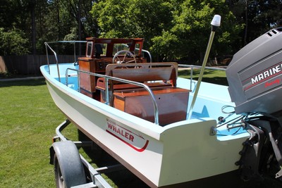 Boston Whaler Nauset 1966, RESTORED 16'-7"