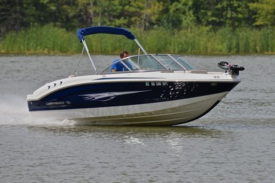 CHAPARRAL H20 19 FISH + SKI.......ONLY 70 HOURS