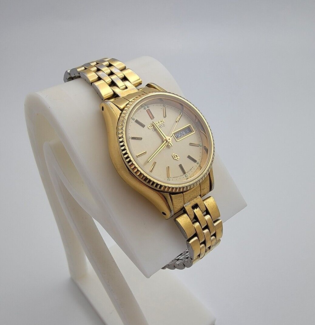 Ladies Citizen T4-203402  Gold Tone Presidential Day/Date Vintage Quartz Watch