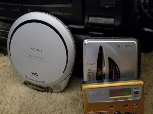 Sony Walkman NetMD Gold MZ-N505 MiniDisc Recorder (2002) NOS