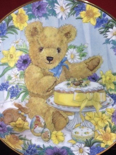 Teddy Bear Plate Teddy's Easter Treat Holiday Bears Collection