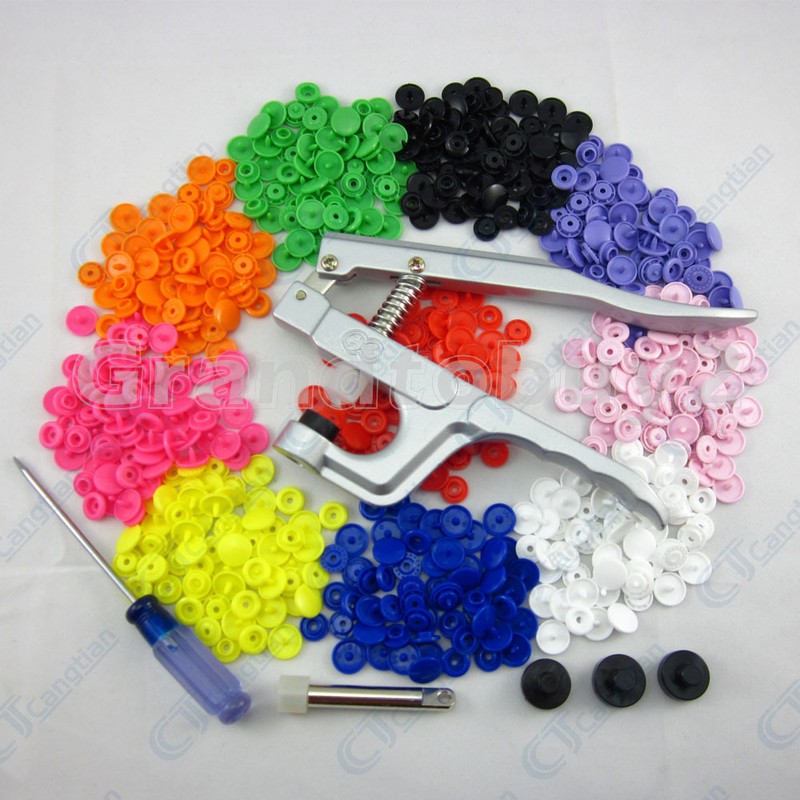 eBay: KAM Snap Pliers + 150 Set Plastic Snap