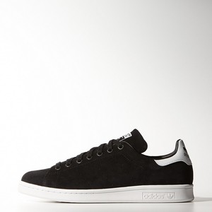 stan smith nere camoscio