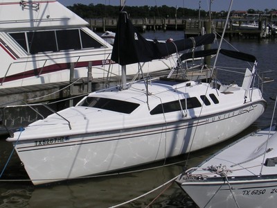 Hunter Marine 240 Sailboat w/Trailer $9300.00