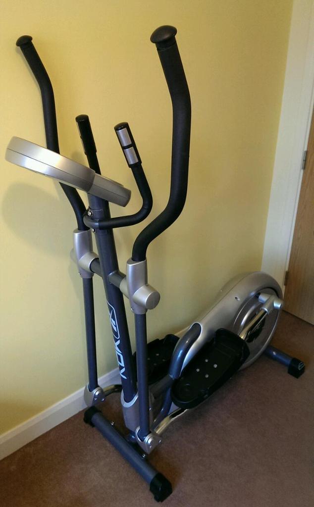 Treadmill gold gym trainer 550, elliptical cross trainer gumtree perth